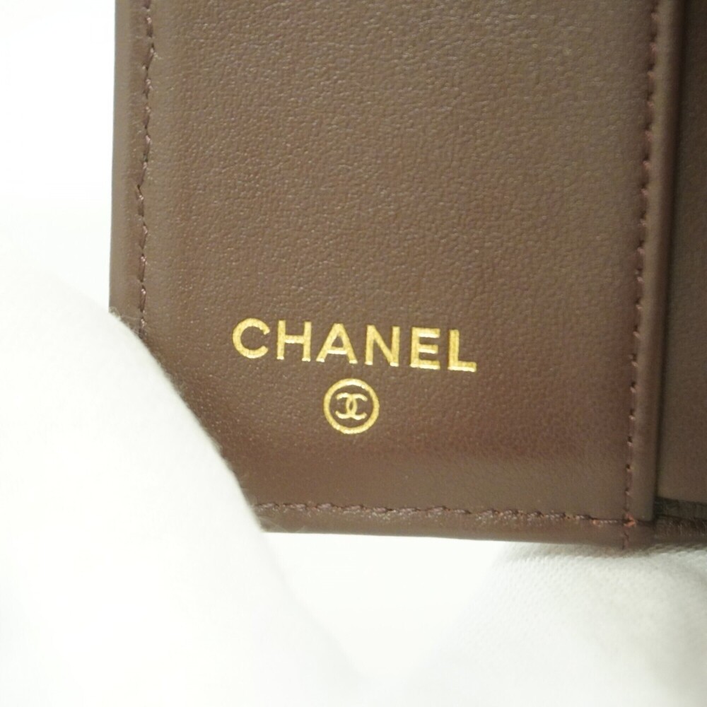 CHANEL Authentic Black Caviar Leather Wallet - Picture 4 of 8